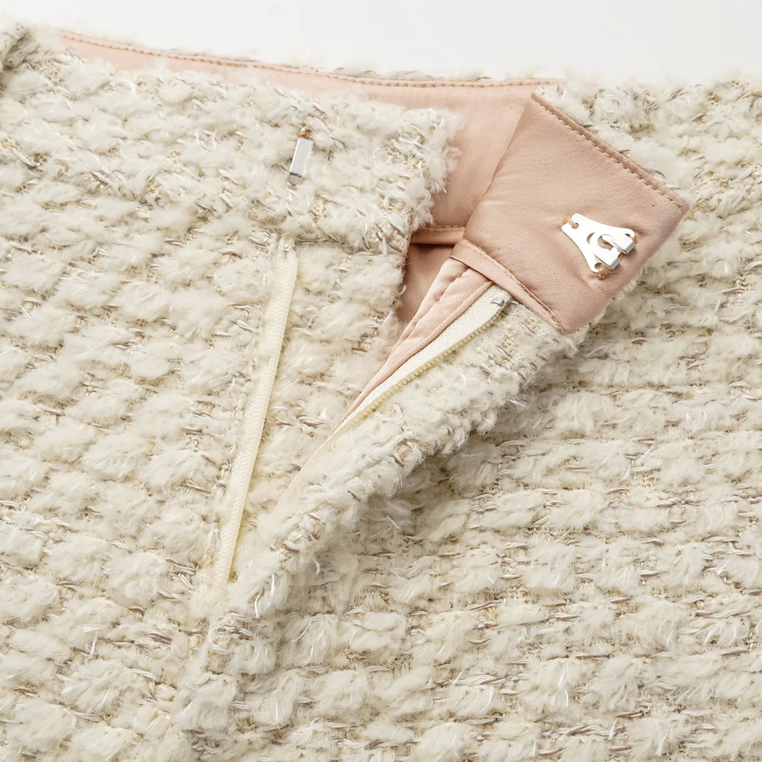 "Tokyo Hours" Tweed Shorts - Cloud White