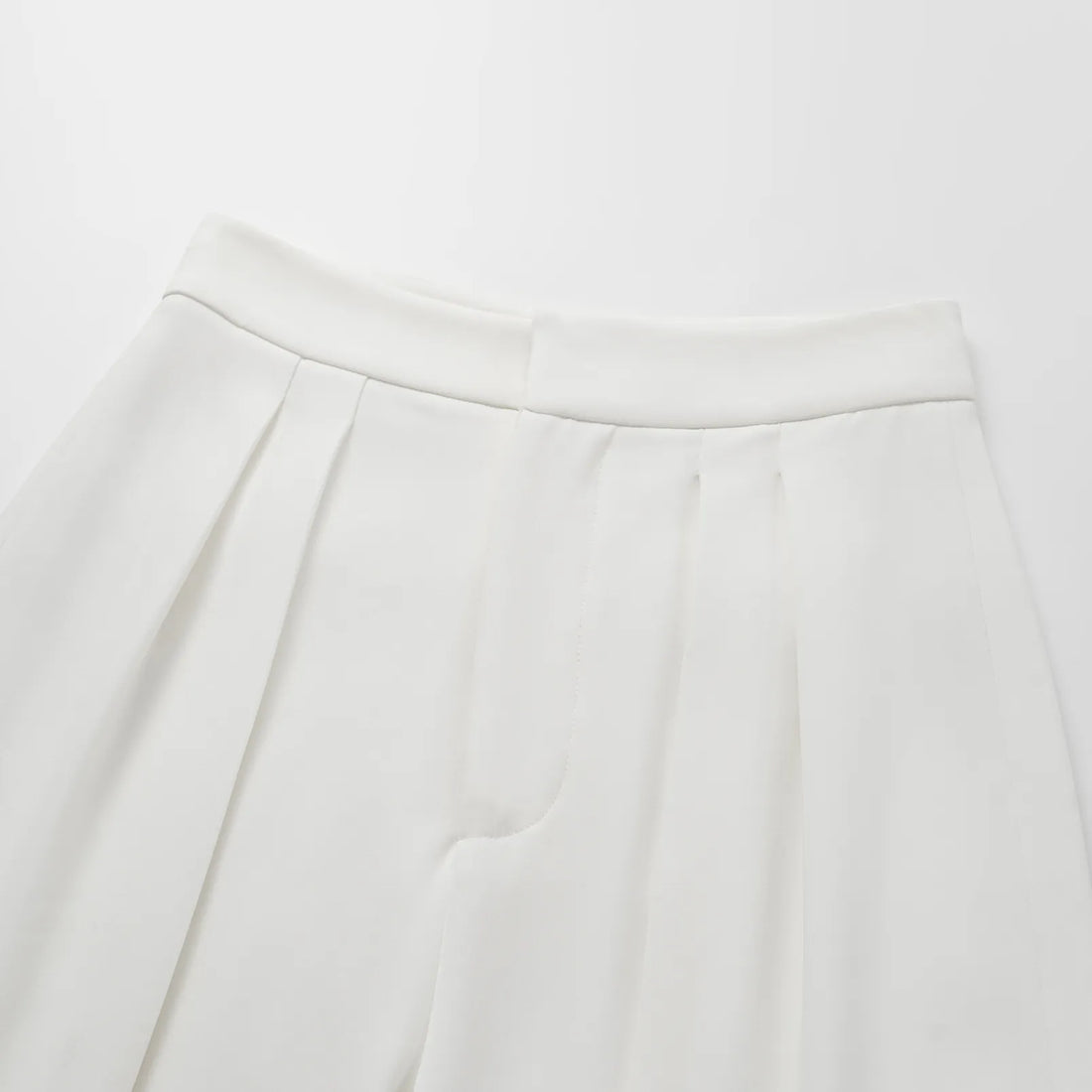"Speak Sleek." Anti-wrinkle Acetate Special Cut Wide Leg Trousers - White
