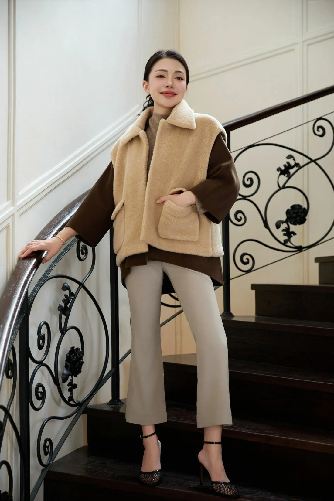 "Winter Diary" 100% Cashmere Double-faced Long Pile Craft Short Coat - Dark Chocolate