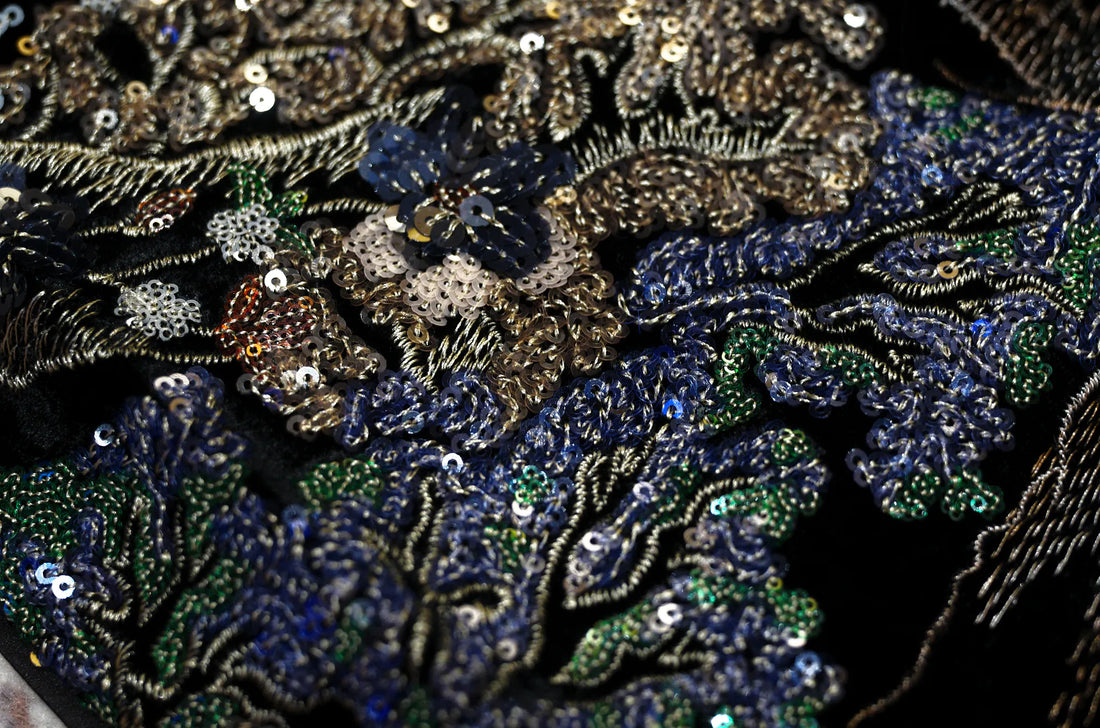 "Imperial Gala" 刺綉絲絨輕中式立體剪裁合身輕國風短袖上衣