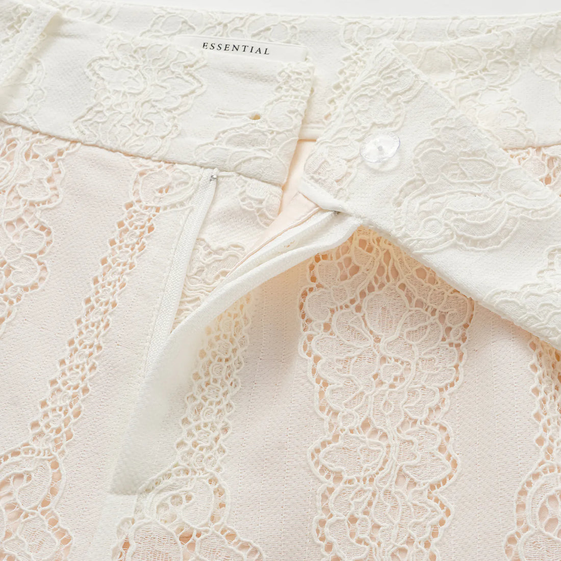 "Chun Shang Ya Ji" hollow lace waist trousers