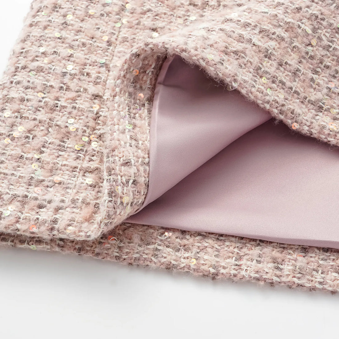 “Chelsea teatime.” Tweed A-line dress—Pink marshmallow