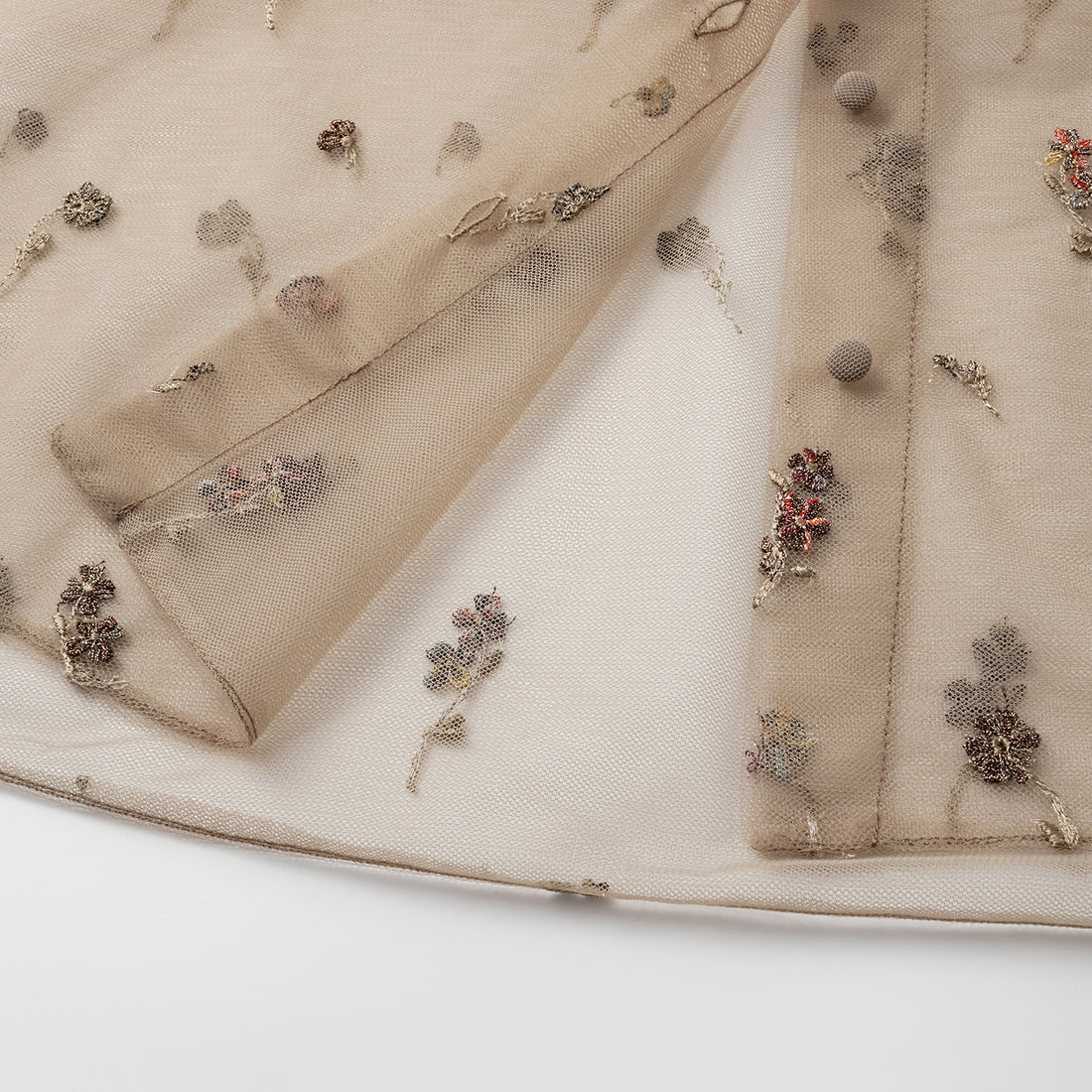 "Quiet Mastery" French top embroidered shirt