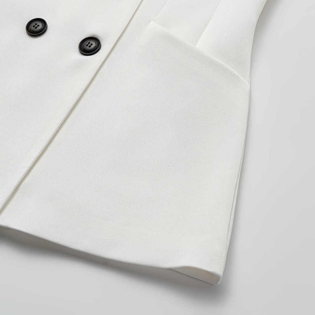 "Speak Sleek." 醋酸雙排扣西裝外套—White