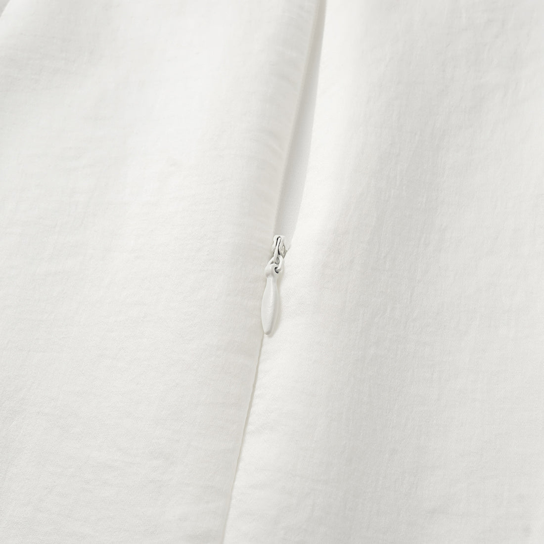 "Intellectual Moment" Tencel Satin Chiffon Pencil Skirt - Simple White