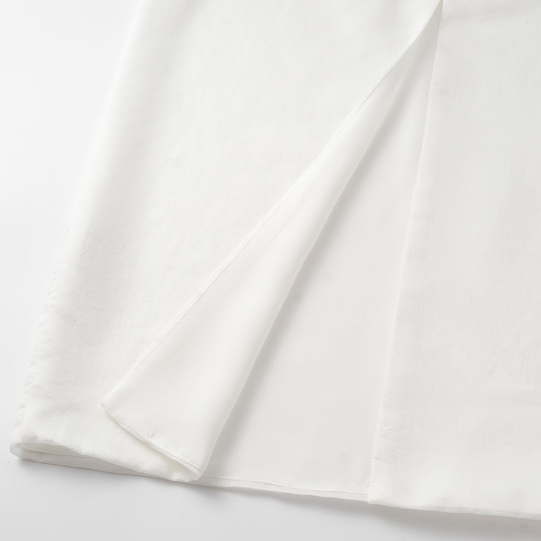 "Intellectual Moment" Tencel Satin Chiffon Pencil Skirt - Simple White