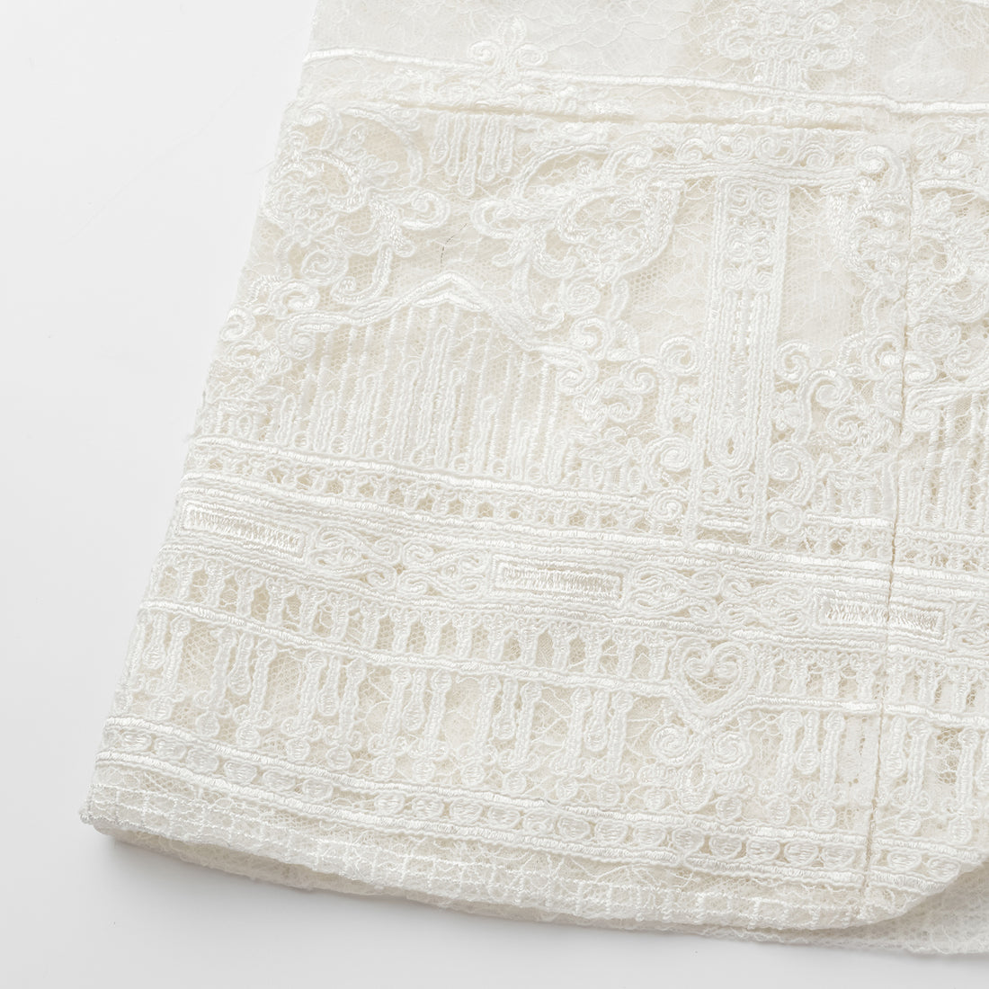 “Weekend At Monaco."鏤空刻花工藝蕾絲oversized西裝外套—NookLume 隅光