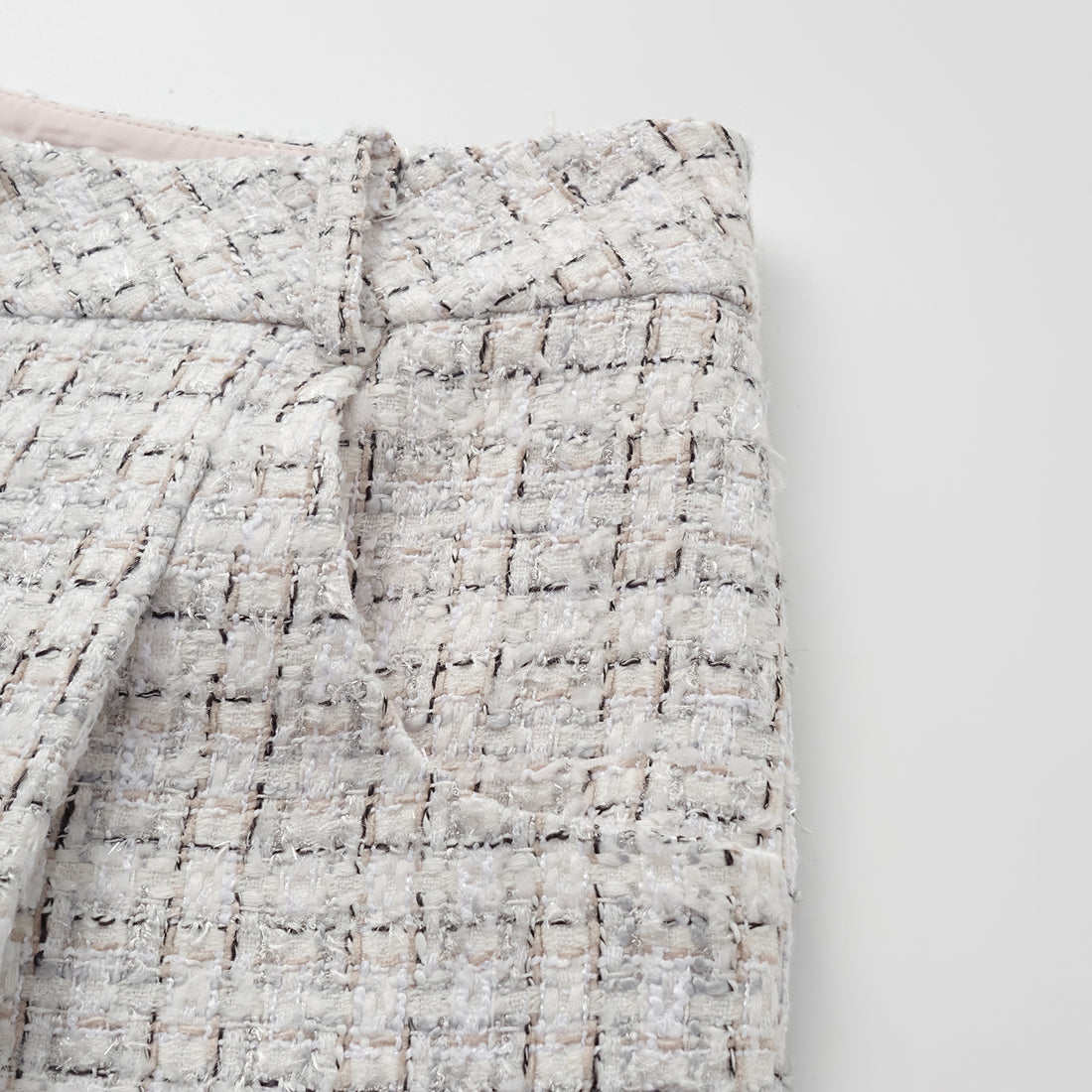 "Chelsea Citywalk." Tweed wide-leg trousers—Blanc