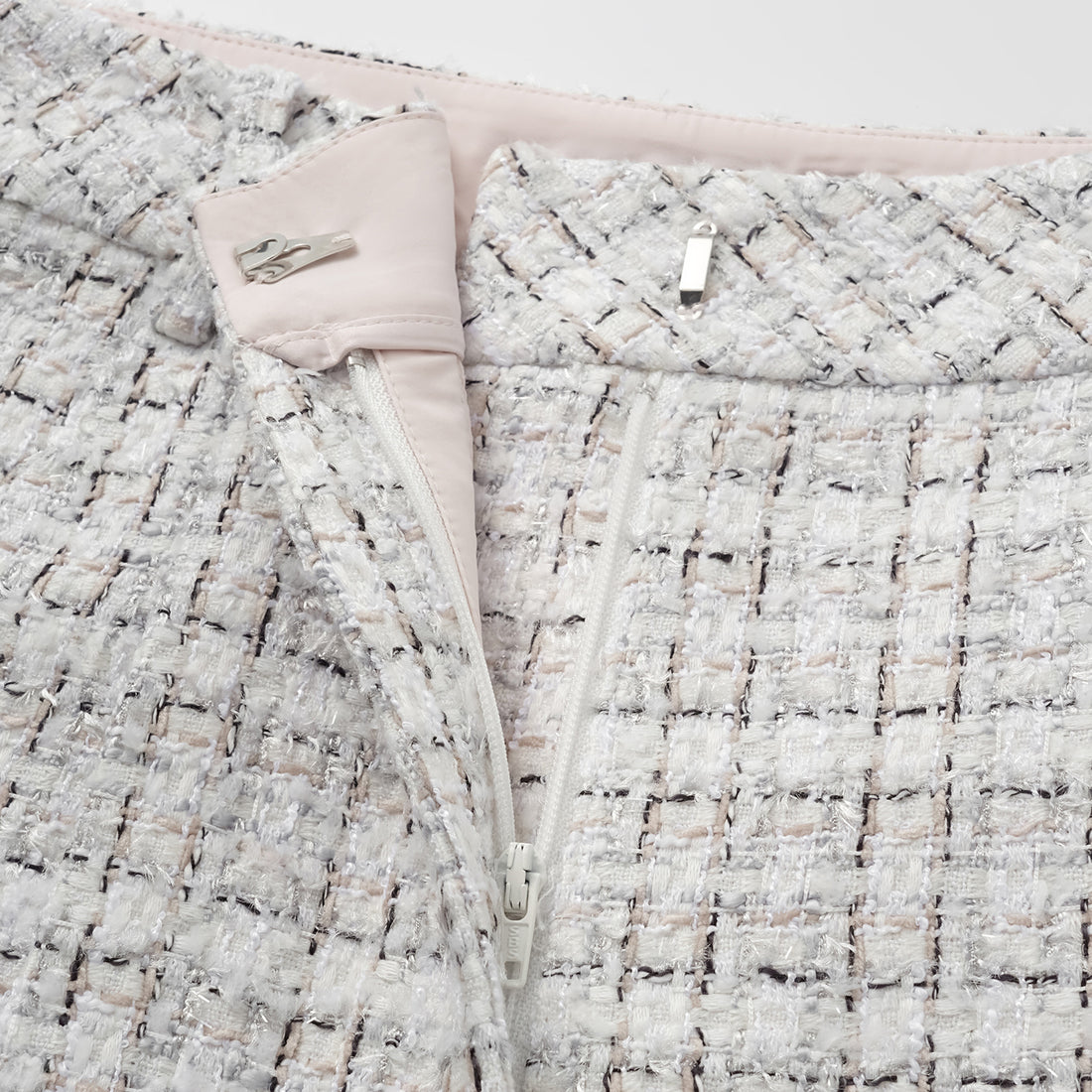 "Chelsea Citywalk." Tweed wide-leg trousers—Blanc