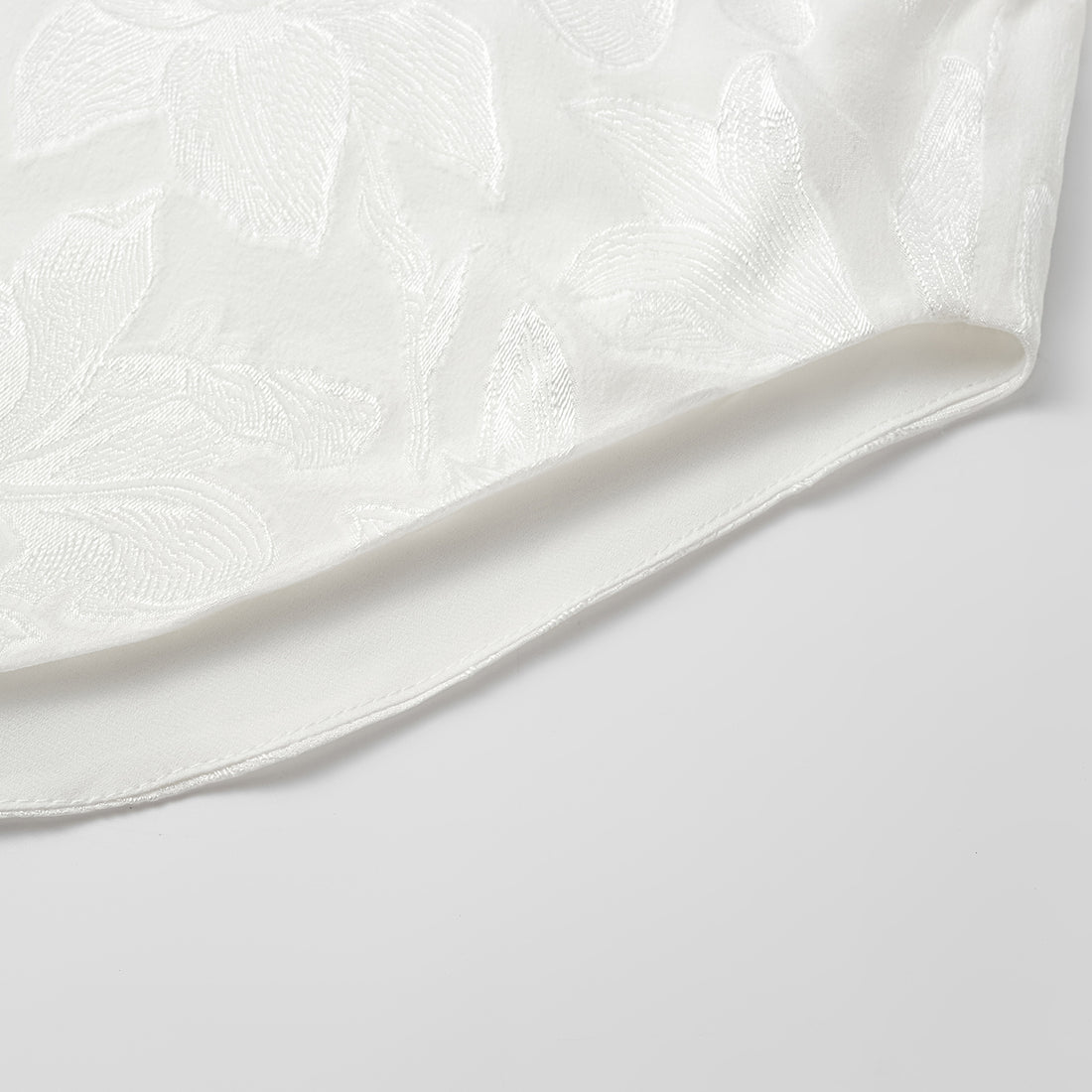 "Imperial Garden teatime" Italian devoré jacquard leg-of-mutton sleeve shirt