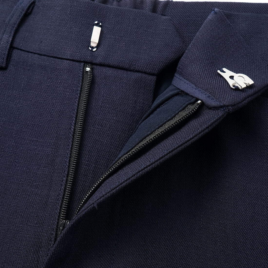 "Weekend at Monaco." Special bamboo texture acetate casual nine-point pants—Ink