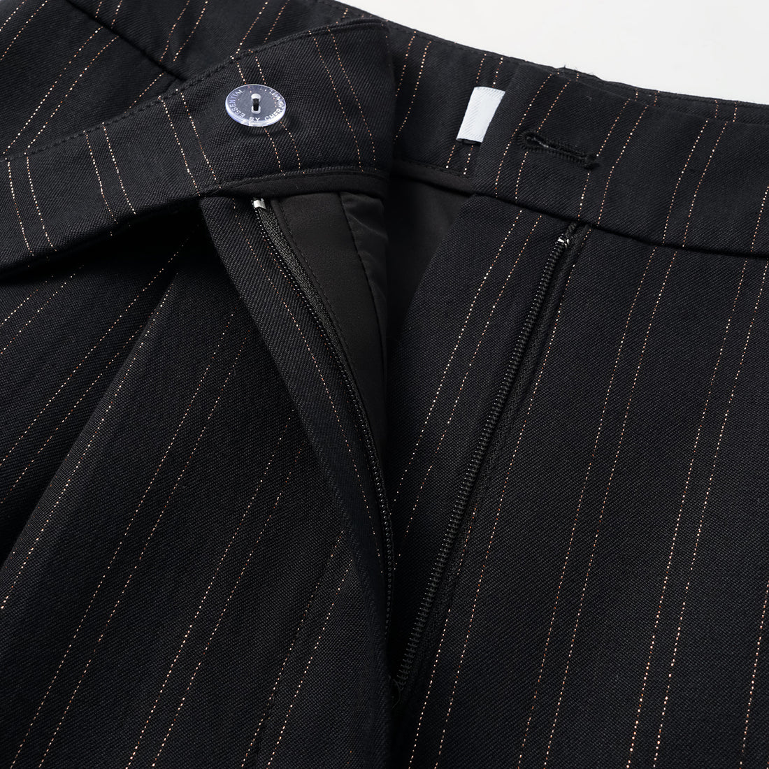 "Speak Sleek." Italian gold weaving straight suit shorts—Indigo