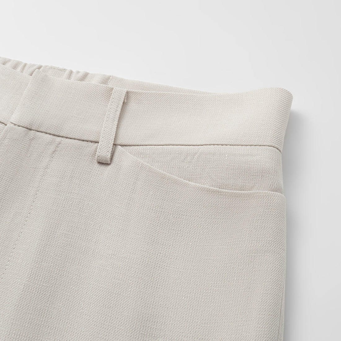 "Weekend at Monaco." Special bamboo texture acetate casual nine-point pants—Beige
