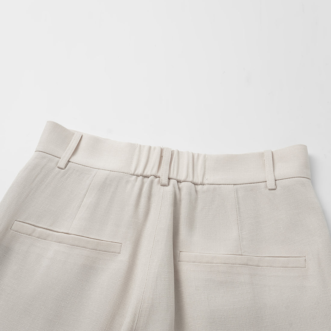 "Weekend at Monaco." Special bamboo texture acetate casual nine-point pants—Beige