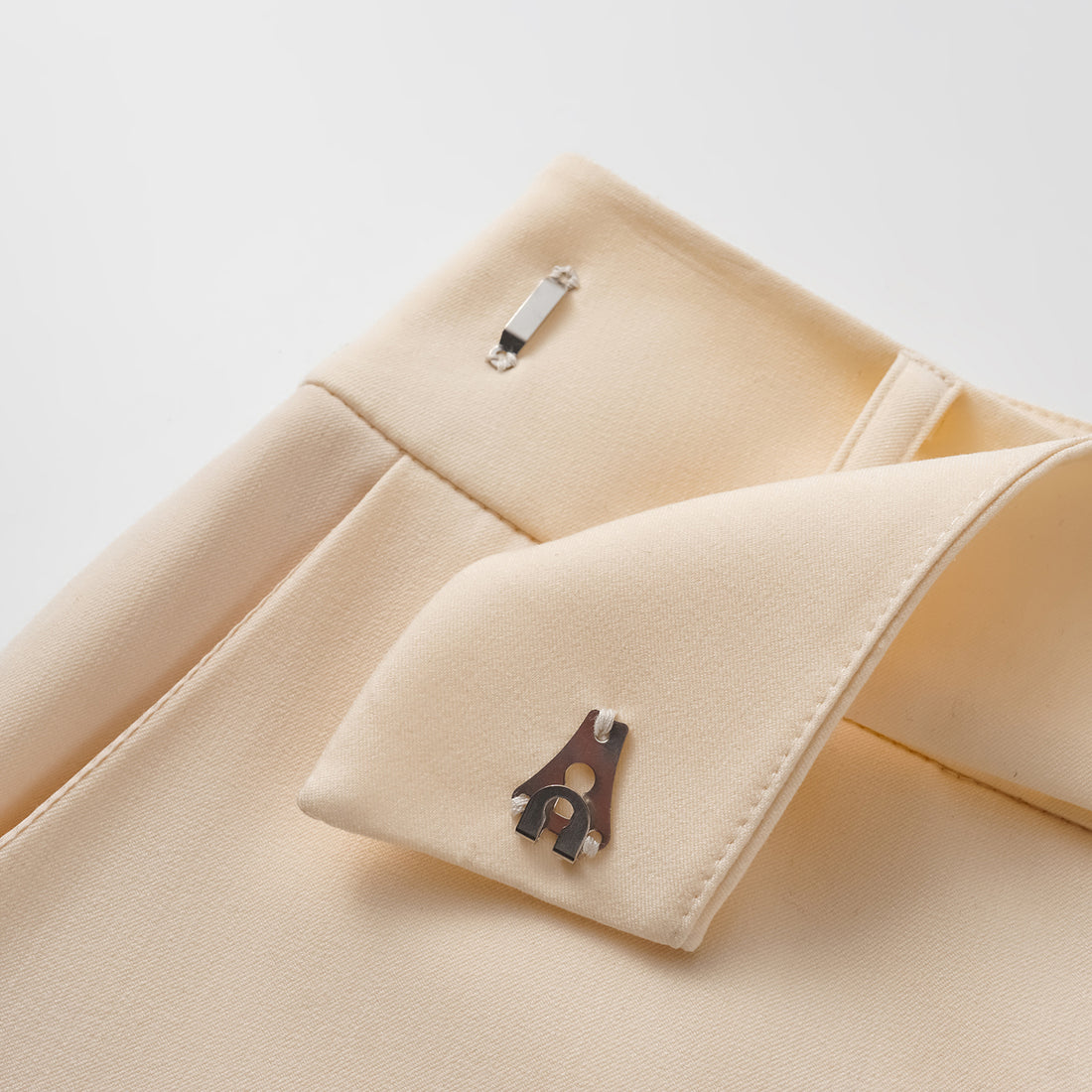 "Weekend at Monaco." Italian textured fabric 9-point flared pants—Beige