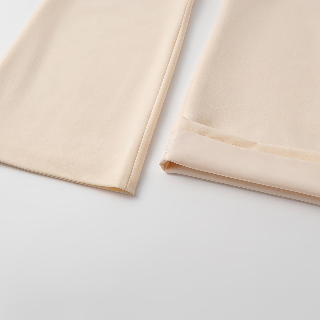 "Weekend at Monaco." Italian textured fabric 9-point flared pants—Beige