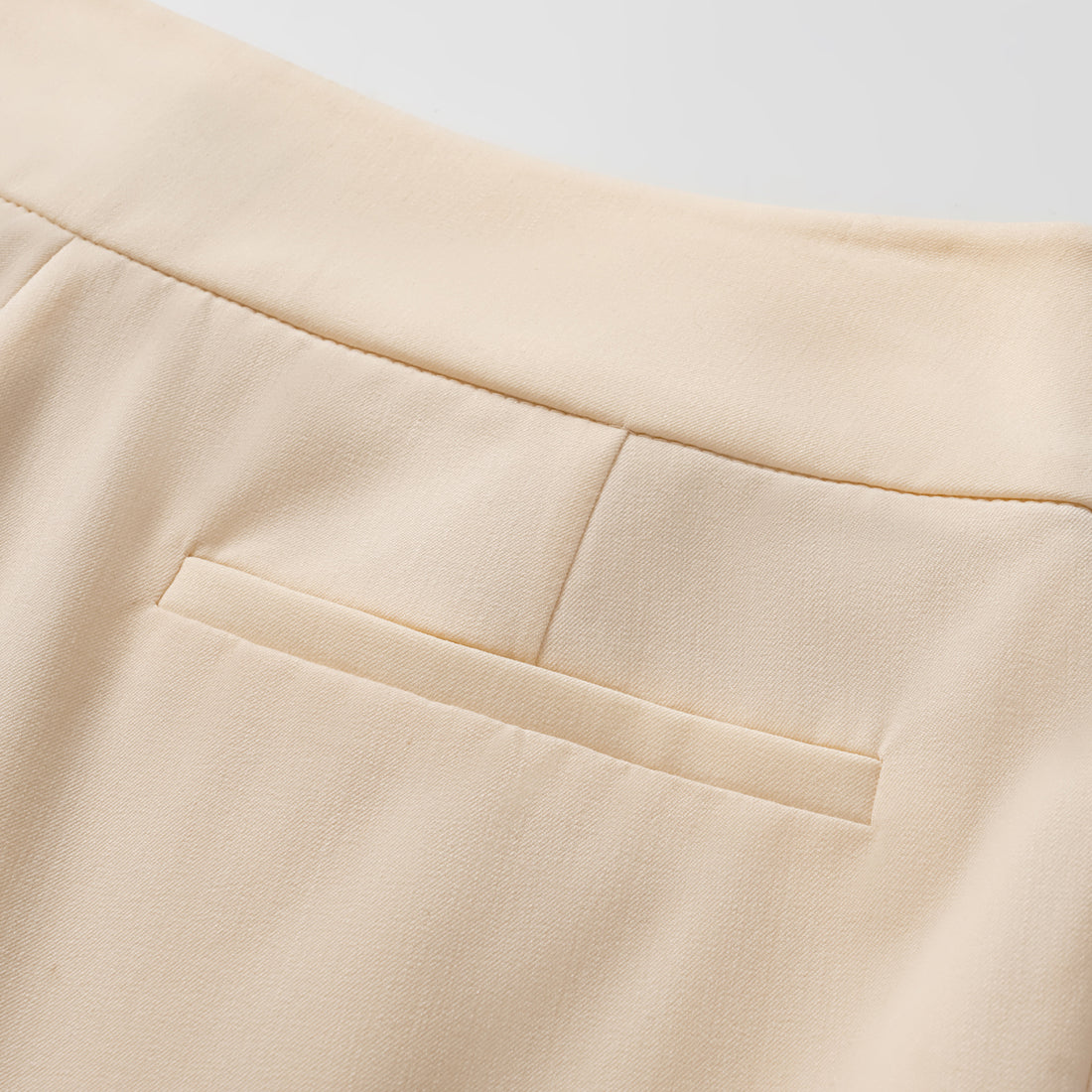"Weekend at Monaco." Italian textured fabric 9-point flared pants—Beige