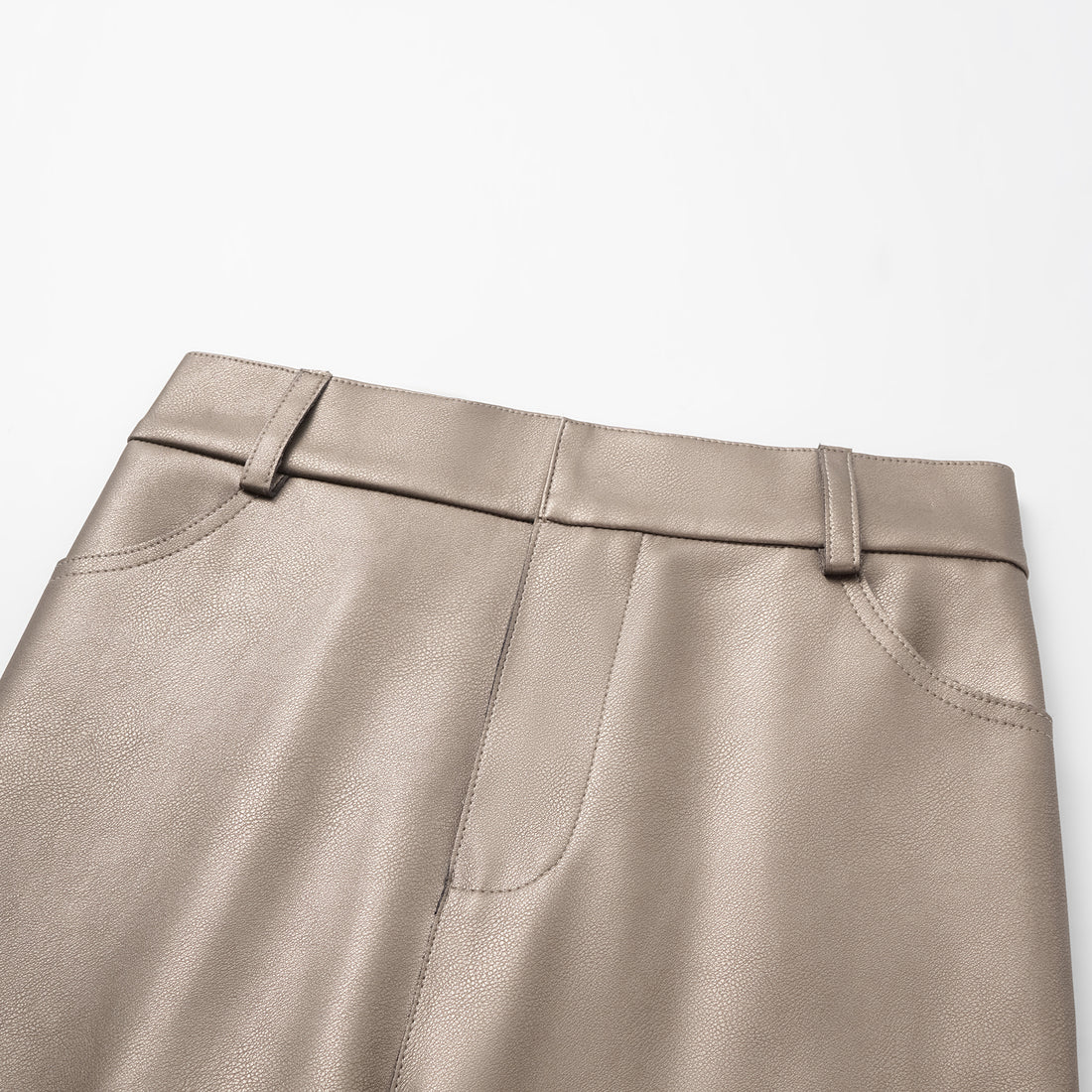 Easy-go Chic” Vegan Leather Cropped Pants—Night Gold