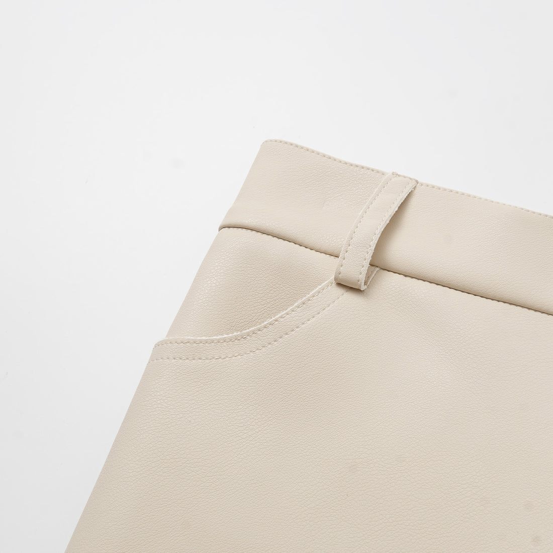 Easy-go Chic” Vegan Leather Cropped Pants—Cream White
