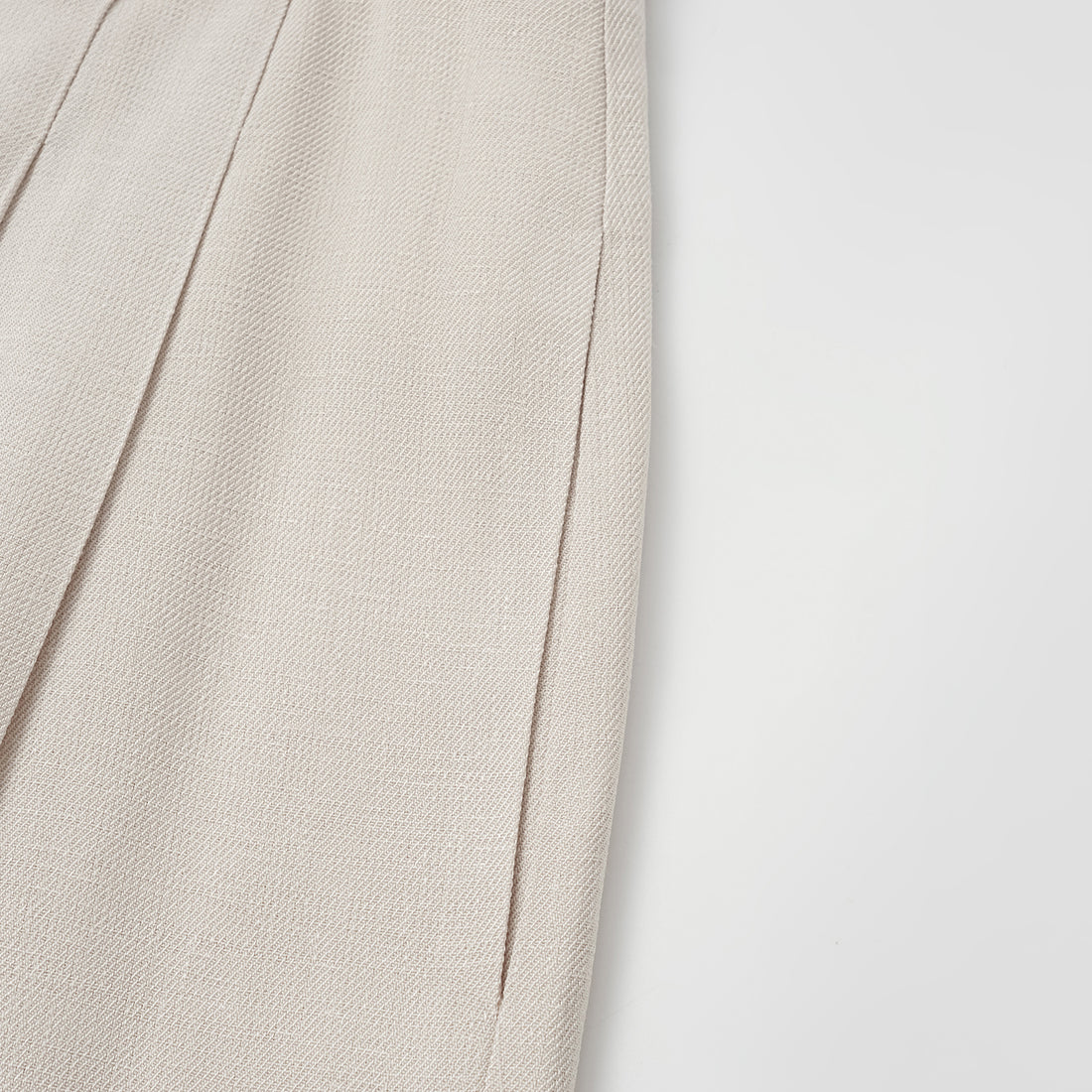 "Intellectual Moment" Special Silk and Bamboo Texture Acetate Shorts - Cha Xi