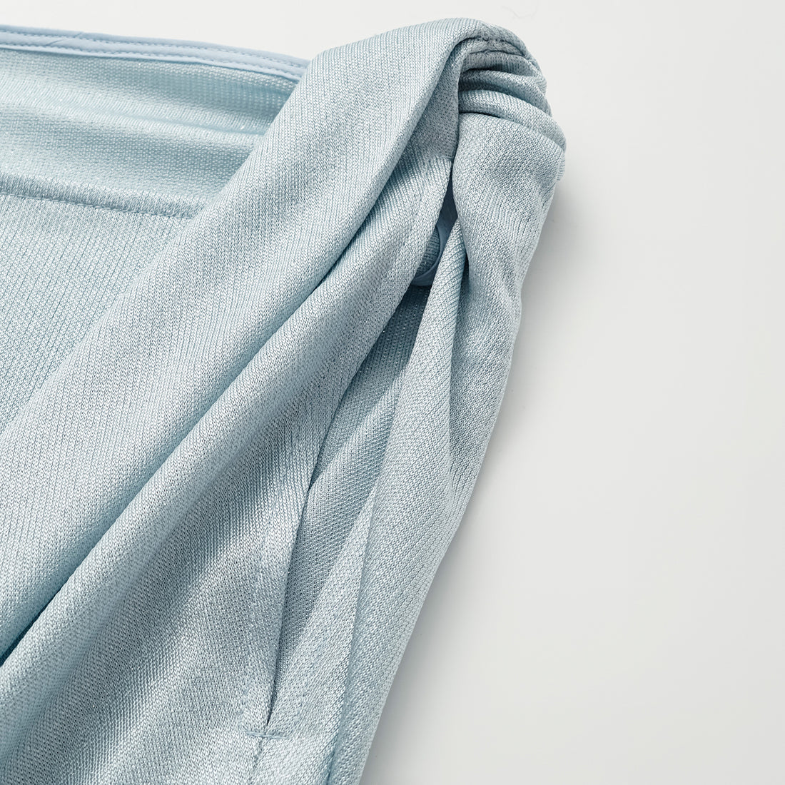 'Easy Go Chic' acetate jersey special cut off-shoulder top - Light Blue