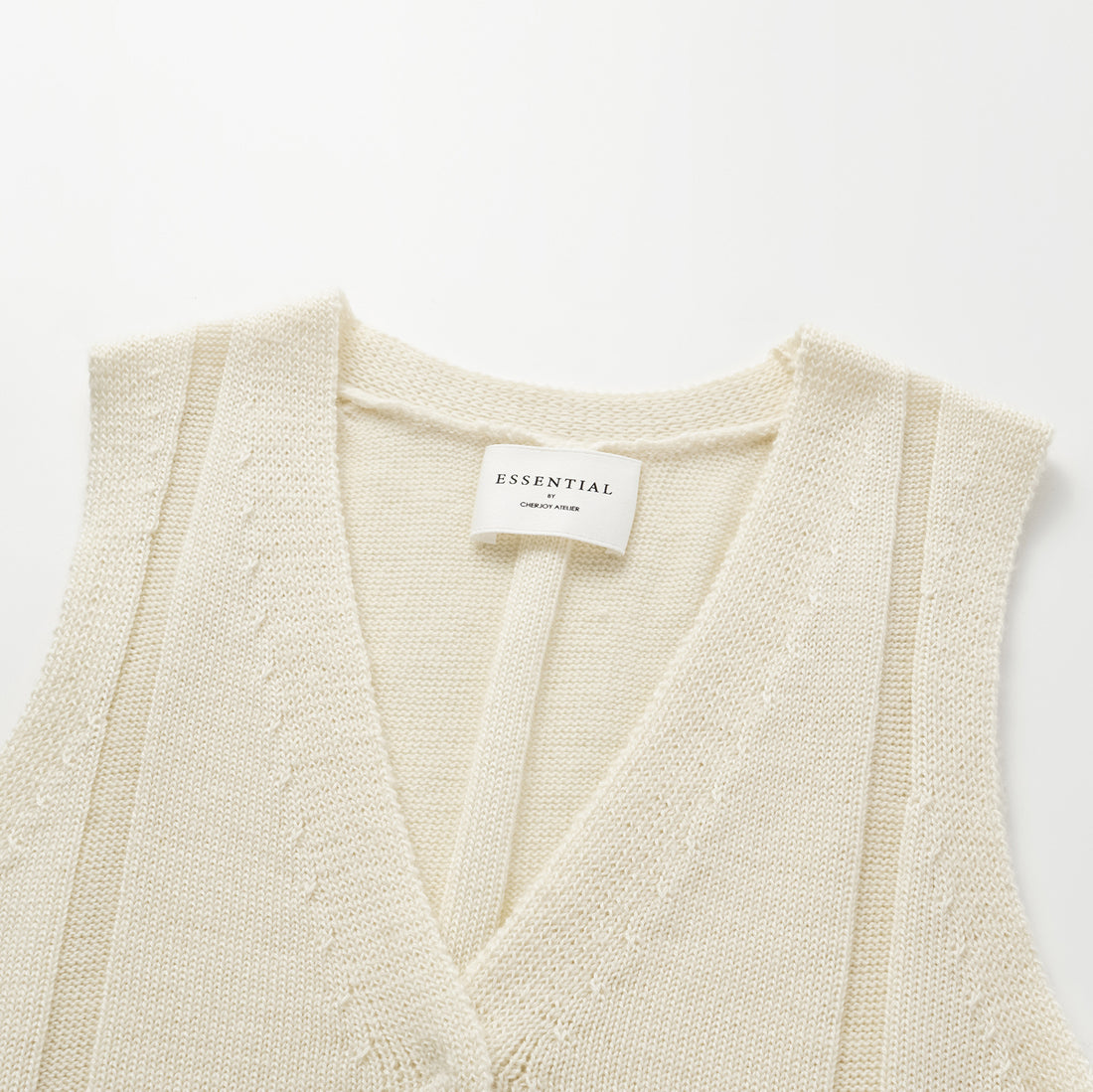 "Autumn Diary" 100% Cashmere V-neck vest - Milk