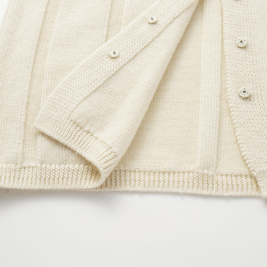 "Autumn Diary" 100% Cashmere V-neck vest - Milk