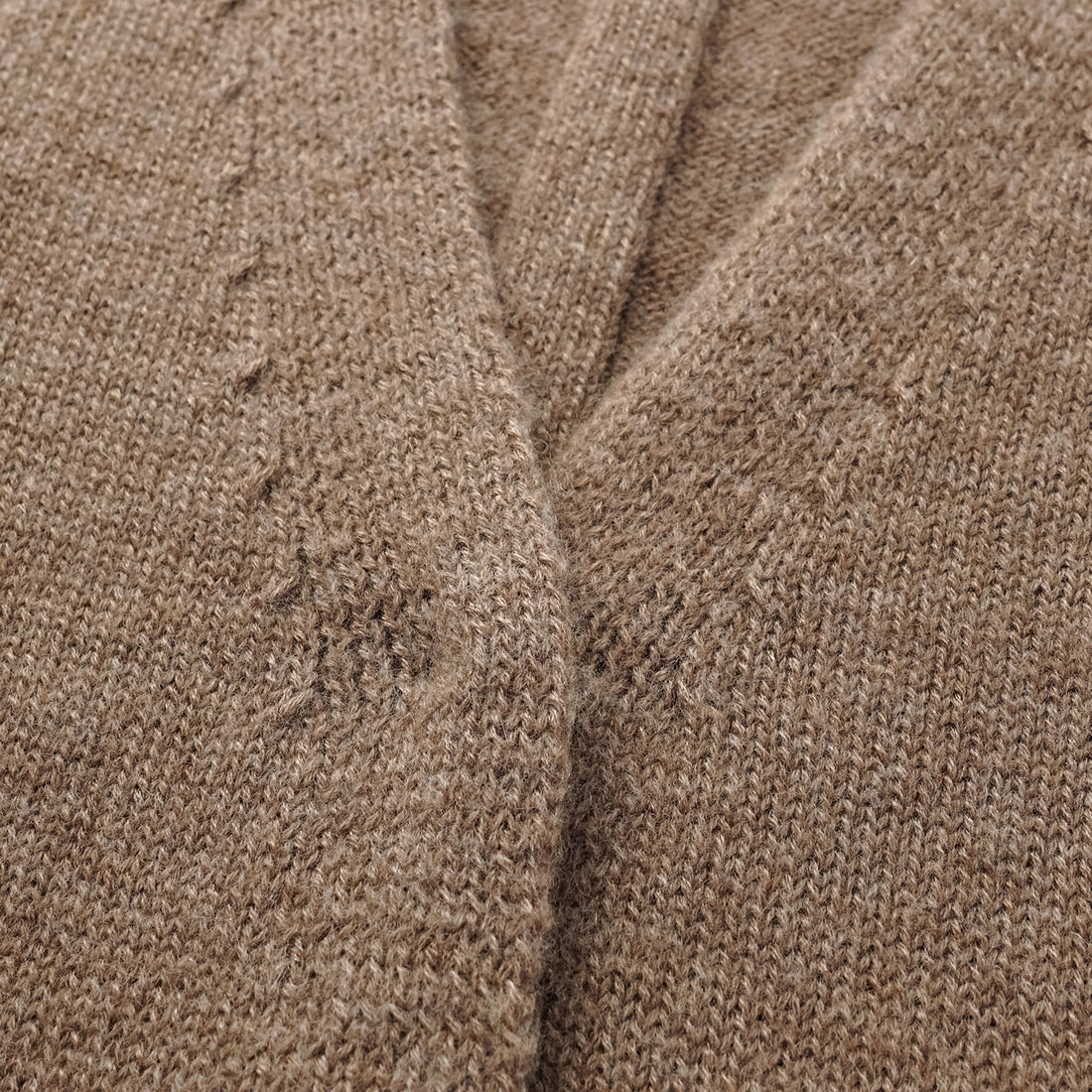 “Autumn Diary” 100%Cashmere V領背心—Earl Gray