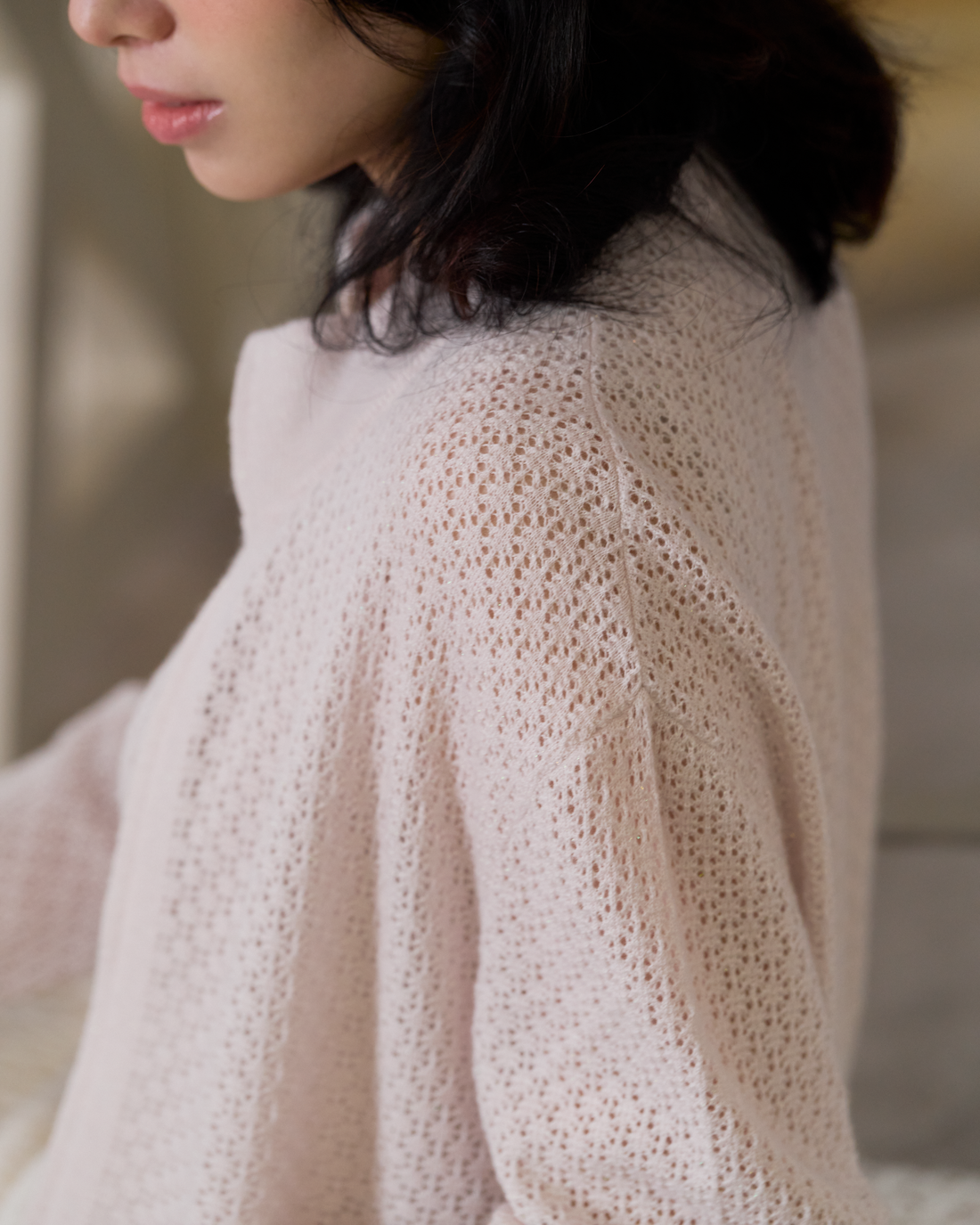 “柔光之間 In a Softer Light • 柔粉 Soft Pink” Cashmere 浮燦點織花眼工藝針織外套