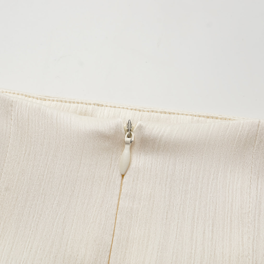 "Easy Go Chic" Korean Pleated Fabric Pencil Skirt - Original White