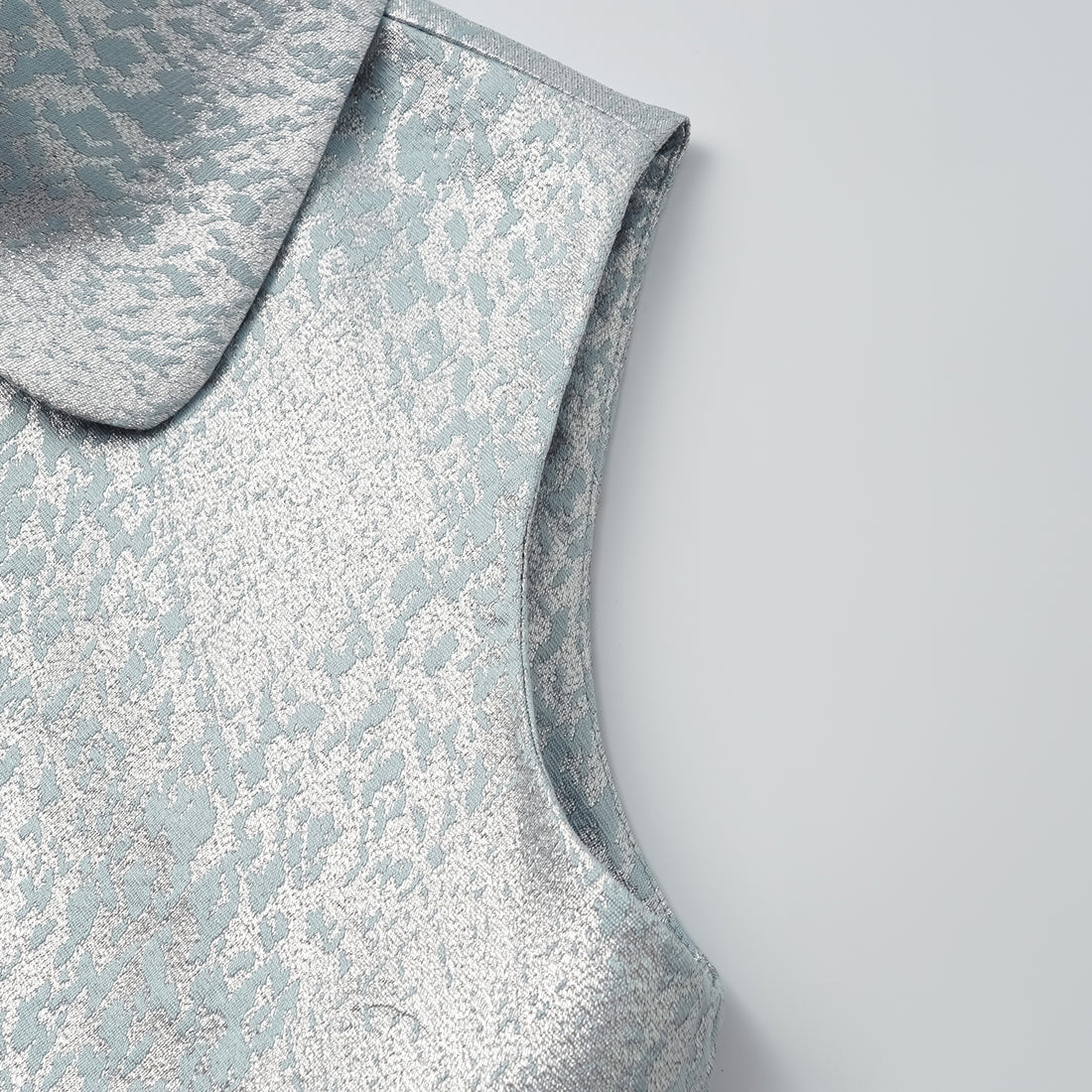 "Spring" Spanish jacquard hunting waistcoat vest - Shadow blue floating light