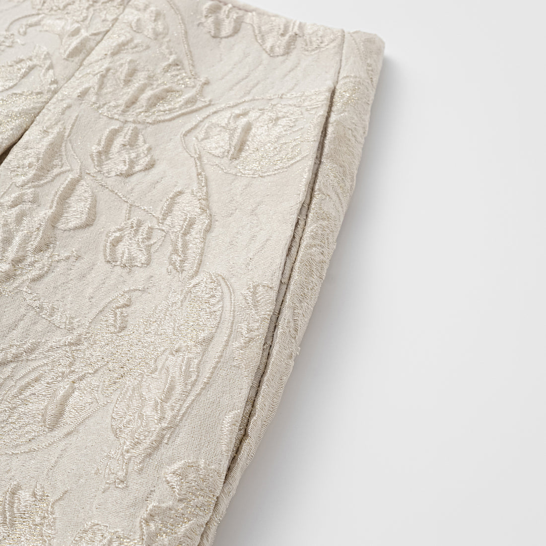 "Spring Outing" Jacquard Shorts—Sunlight