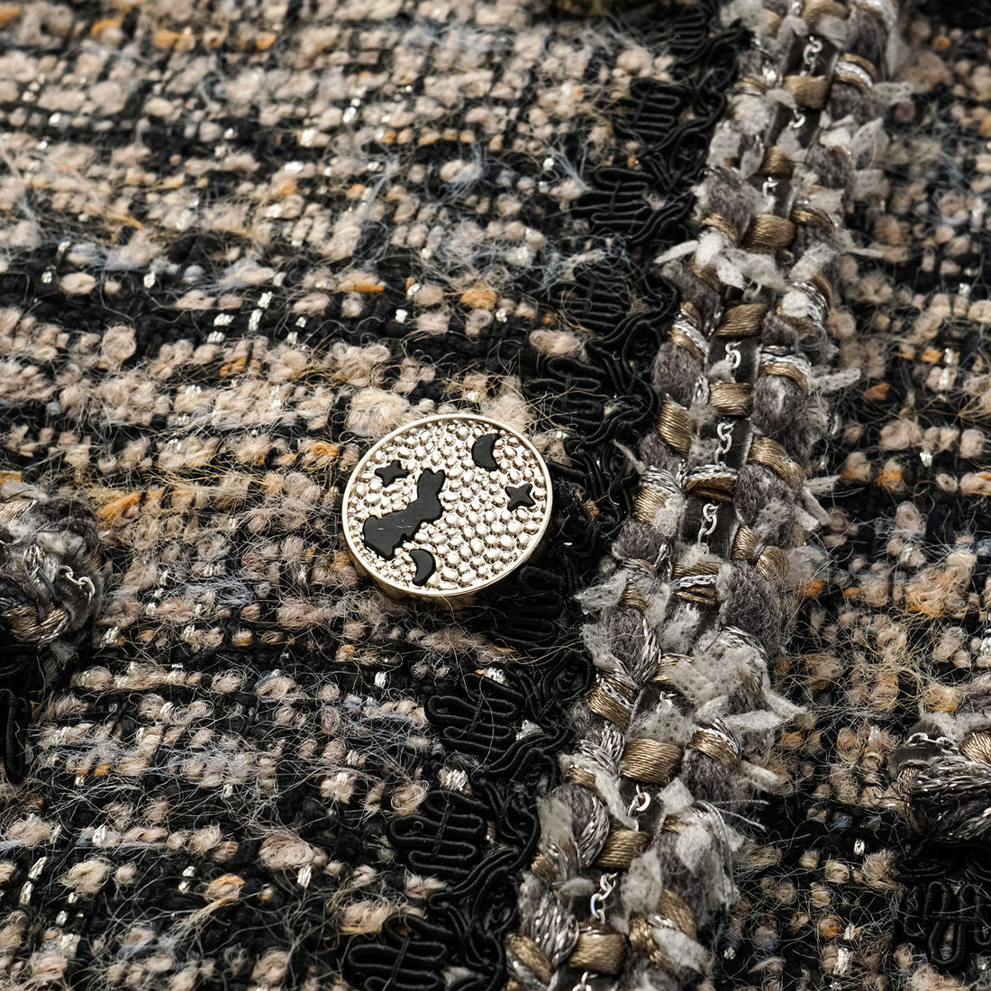 “Knightsbridge citywalk.” Tweed jacket – camel/black