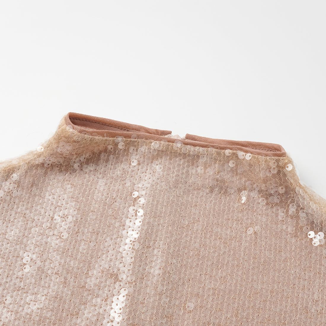 “Daytime Party.” Sparkling Wave Slim Fit Top