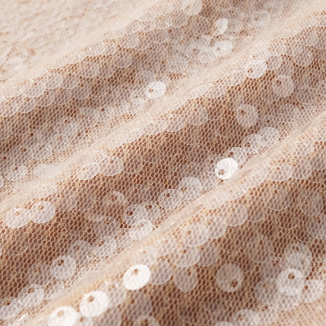 “Daytime Party.” Sparkling Wave Slim Fit Top