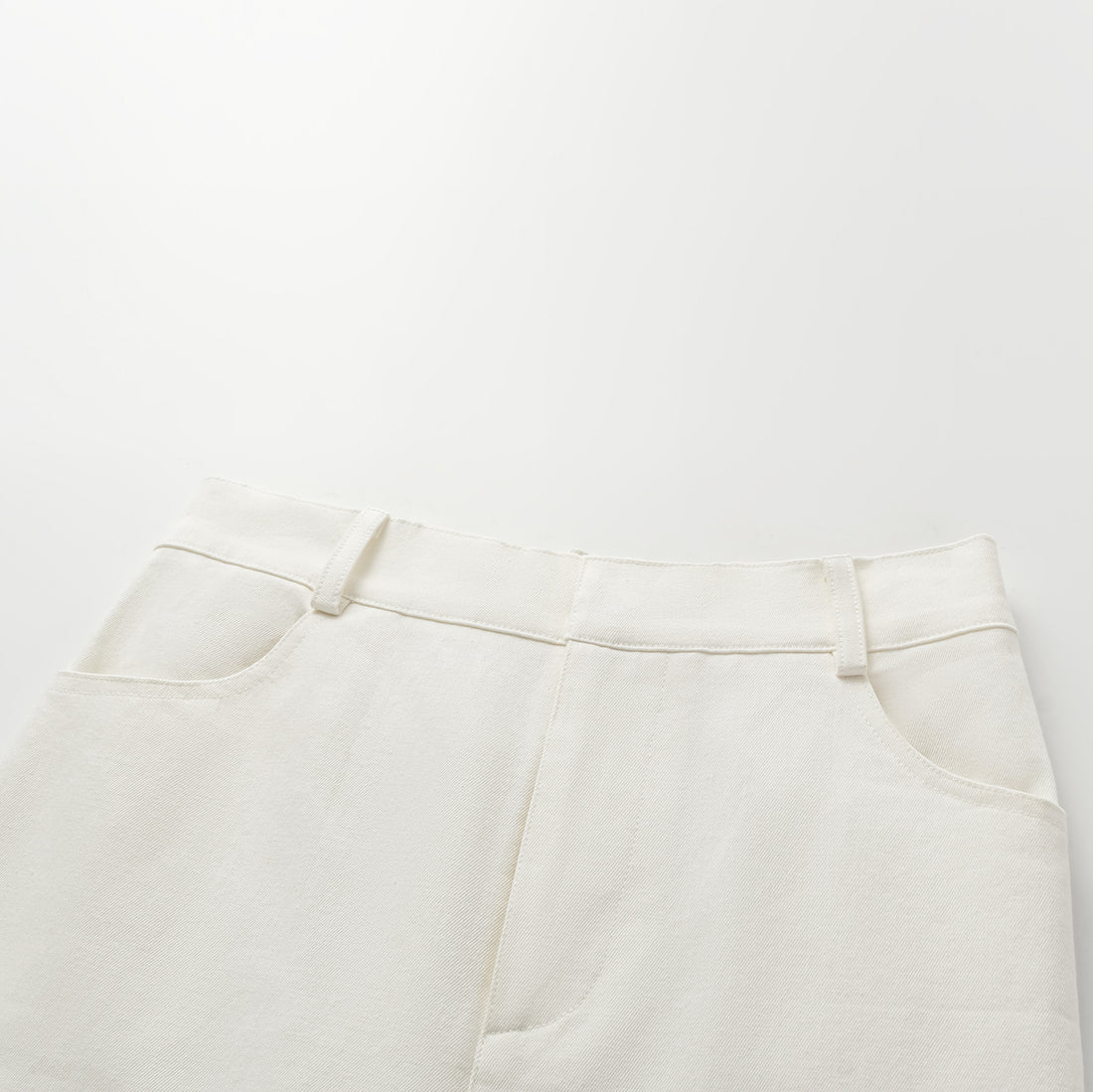 "Easy-go Chic" Premium High Stretch Cotton Denim Cropped Pants - White
