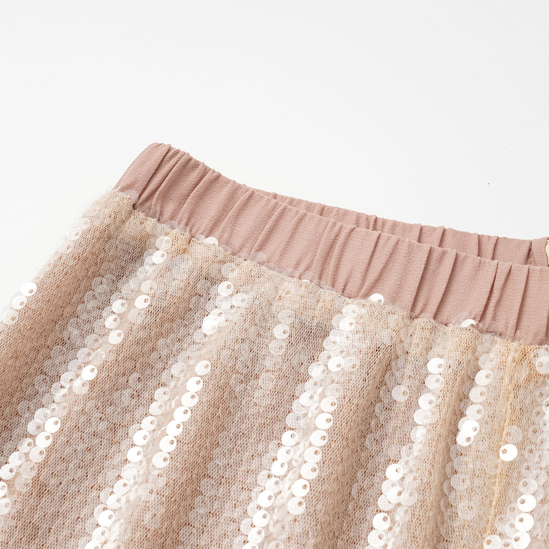“Daytime Party.” Shimmering wide-leg trousers