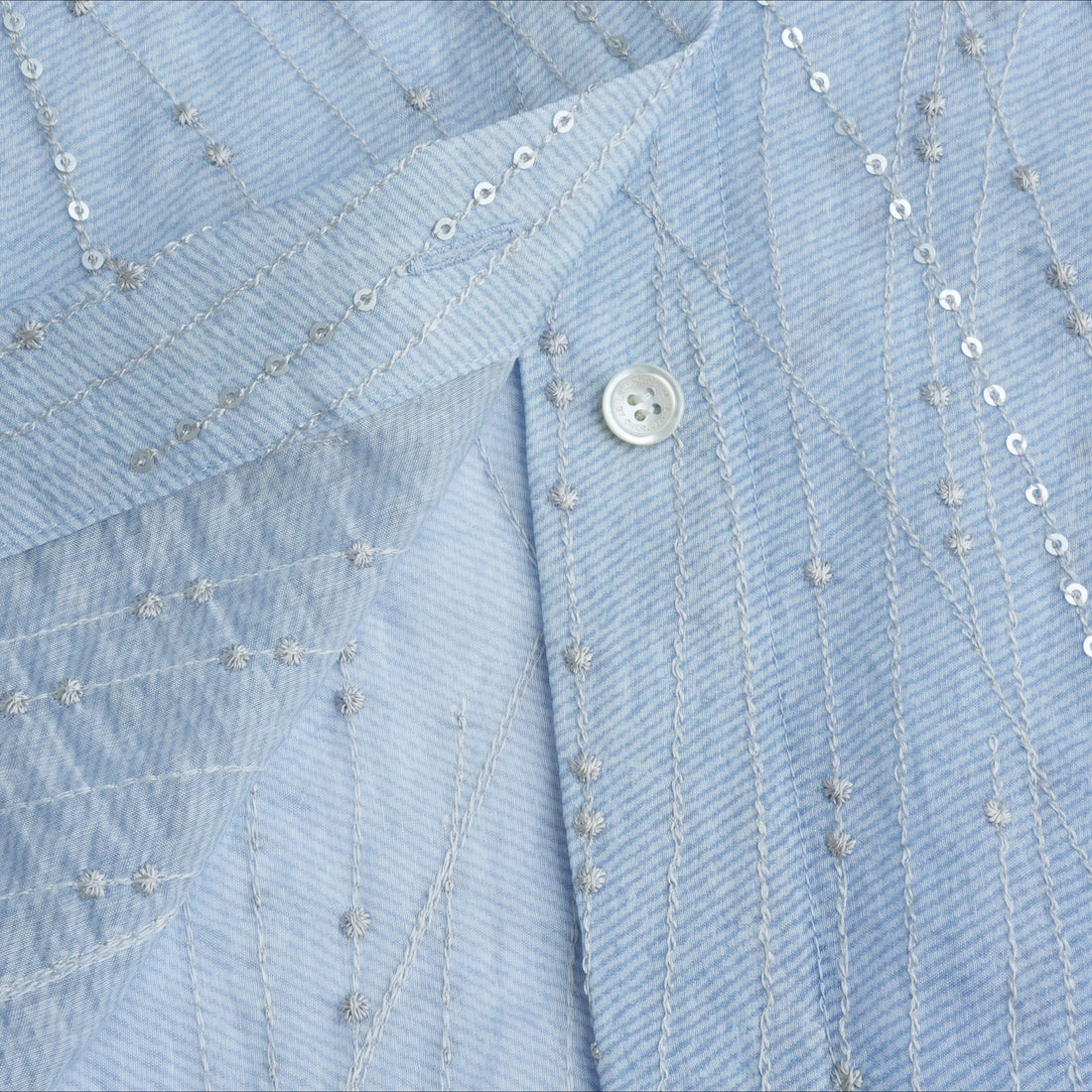 “Chelsea Citywalk”義大利漸層線繡工藝oversized襯衫—Denim Haze 丹寧晨霧