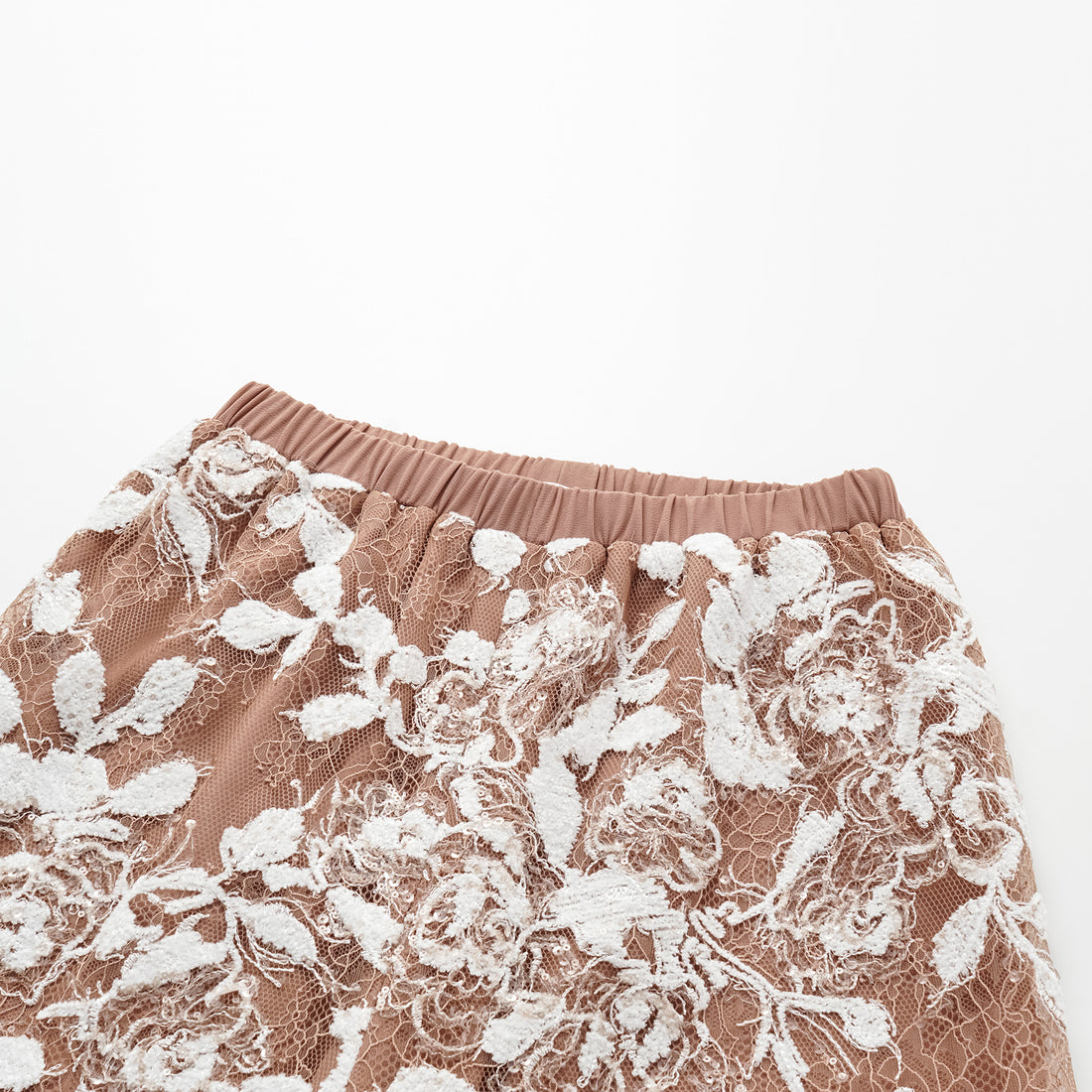 “Welcome to my party.” Wide-leg trousers with velvet embroidery—Champagne