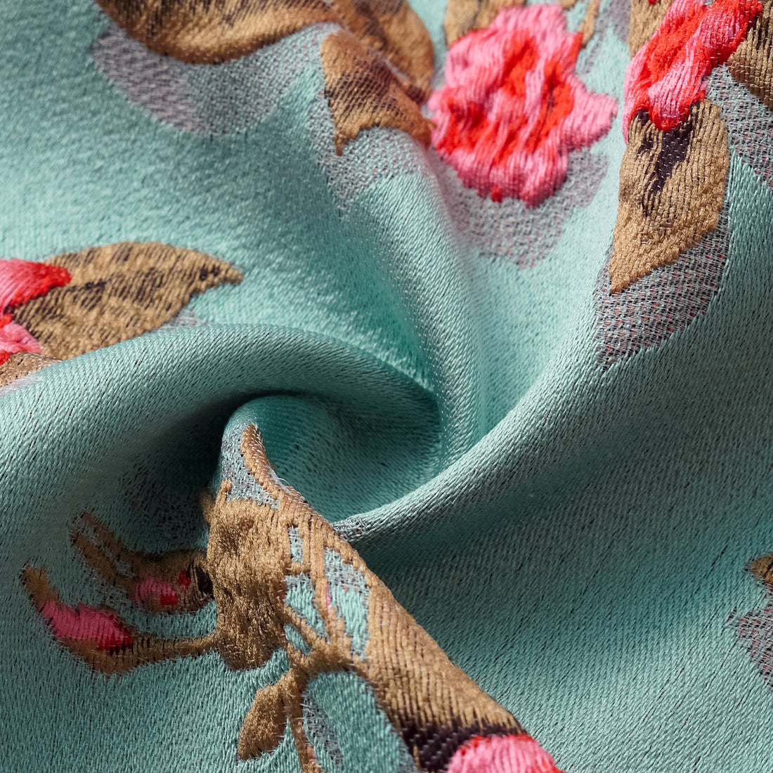 "Imperial Garden Teatime" Italian 3D Jacquard Shorts