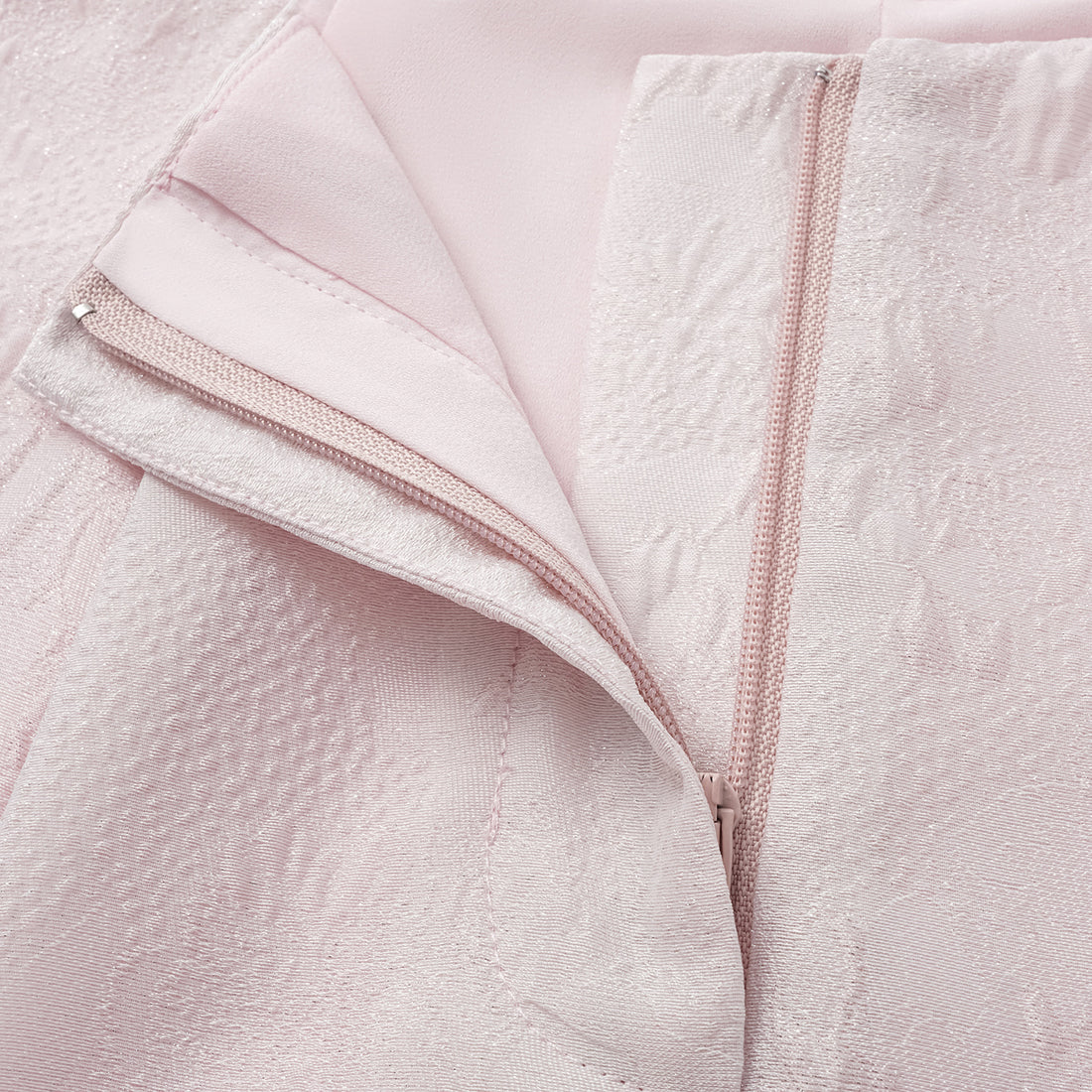"Tea Banquet" Silver Jacquard Shorts - Pink Hibiscus
