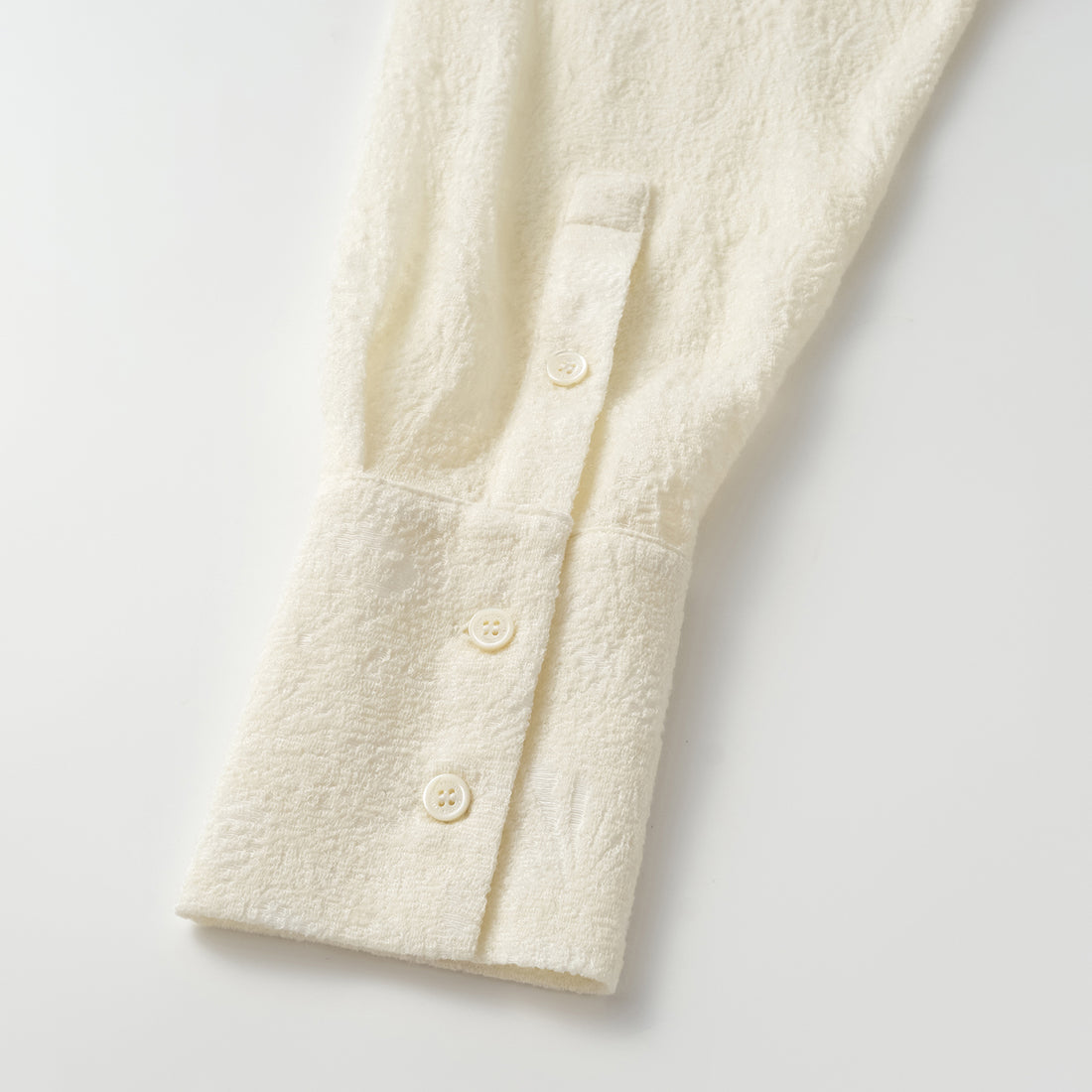 "Lazily Leaning on Spring" Wool Jacquard Chinese Knitted Suit - Autumn Porcelain Reflecting the Snow