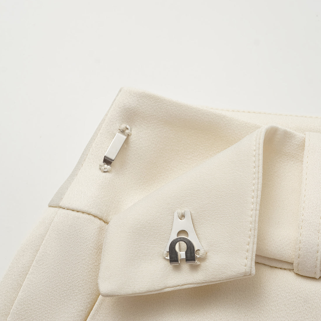 "Autumn Diary" Pearl Acetate Satin Cropped Flared Pants - Off-White