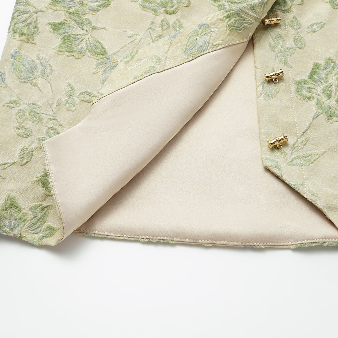 "Imperial Garden Teatime" Silk and Wool Light Chinese Style Suit - Off-White