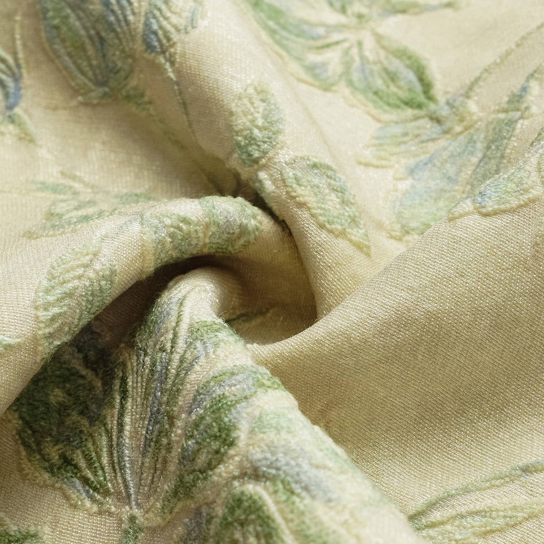 "Imperial Garden Teatime" Silk and Wool Light Chinese Style Suit - Off-White