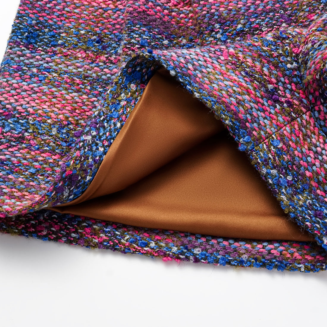 “Chelsea teatime.” Tweed shorts—Berry Happy