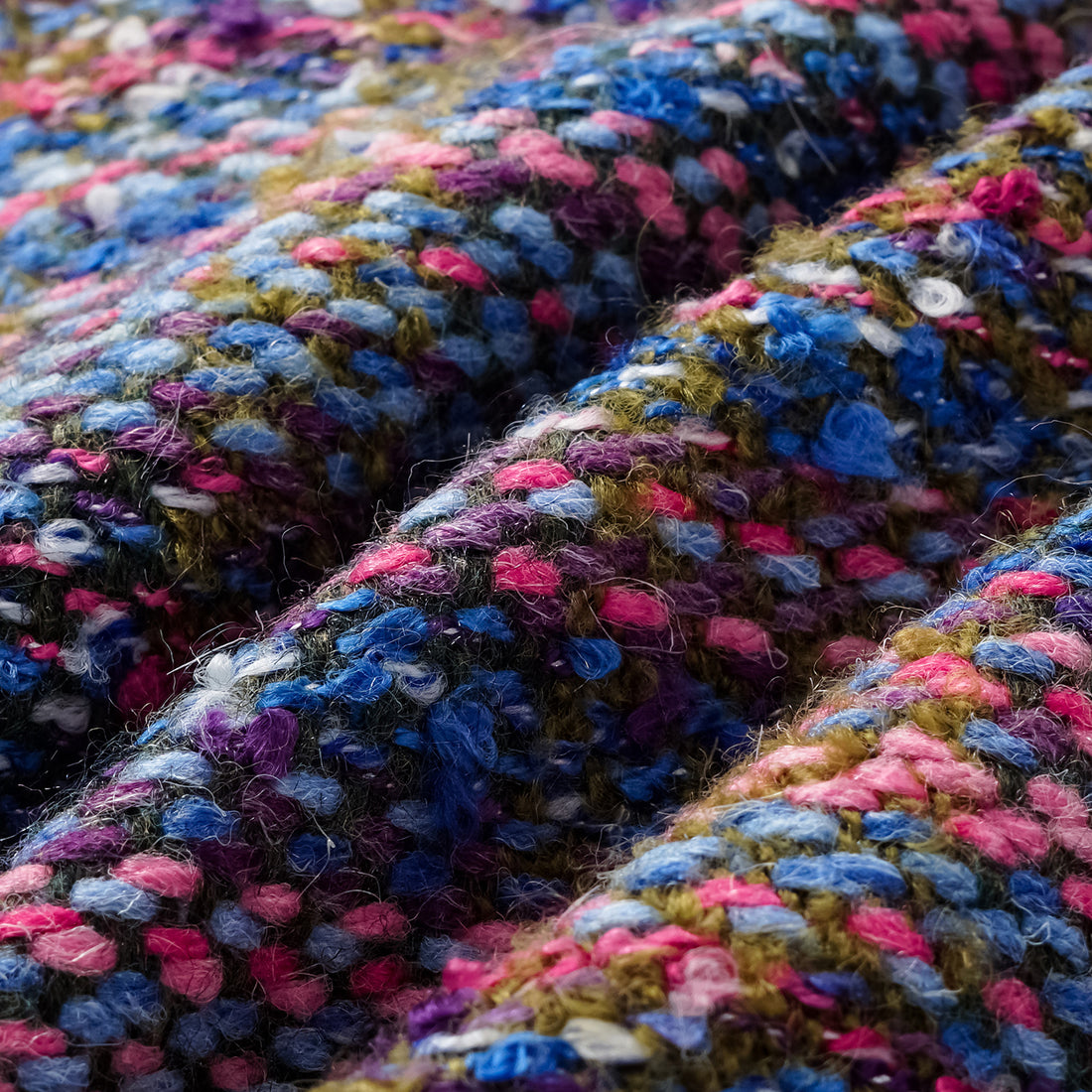 “Chelsea teatime.” Tweed shorts—Berry Happy