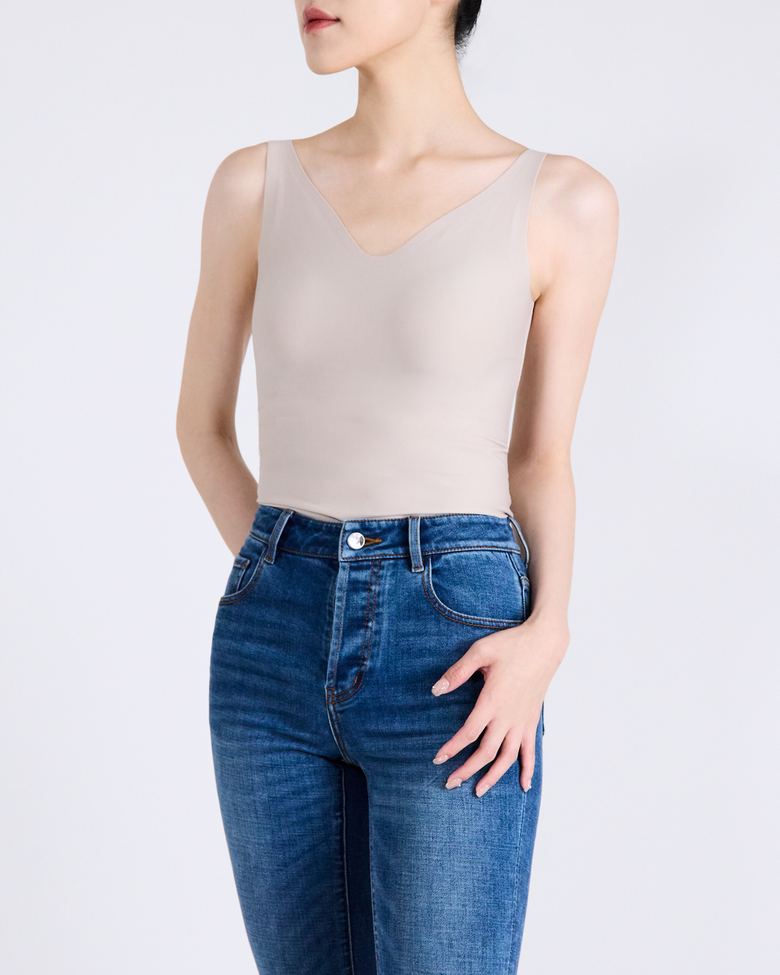 By Inch. 日本美肌科技無痕 V 領 Bra Top—裸色,商品展示圖 1