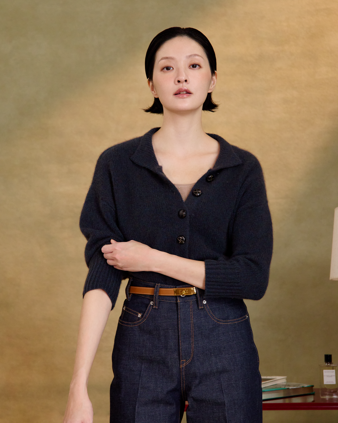 “柔軟偏愛 A Soft Spot • 暖丹寧 Warm Denim” 義大利頂級紗線 100% Cashmere 絨柔細針針織外套