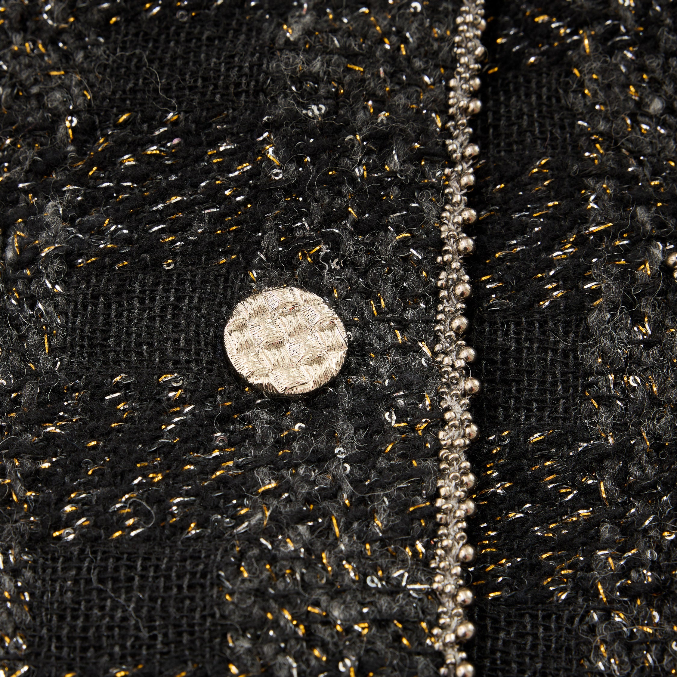 “Chelsea tea time.”義大利頂級初剪羊毛燦金星點經典No.4花呢外套—Cosmic Bloom星河煙花